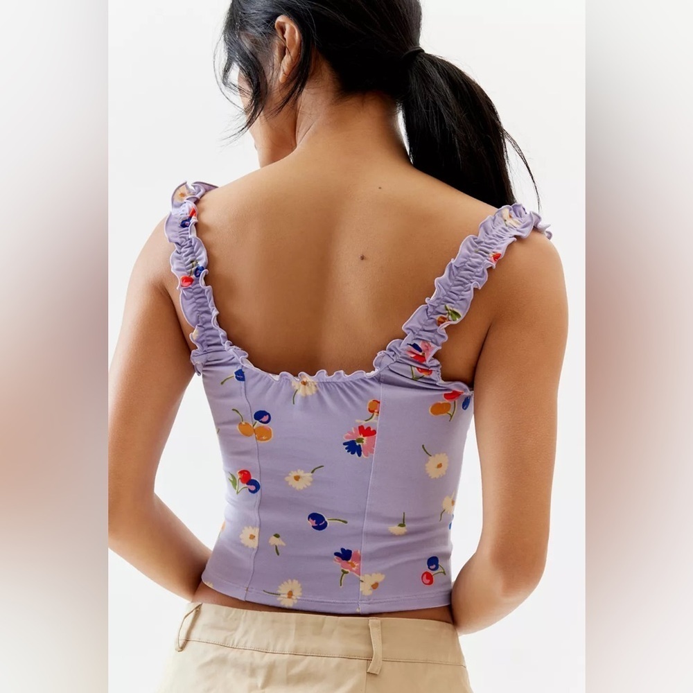 New with tags Urban Outfitters Elsa Floral Tank Top - Picture 3 of 3